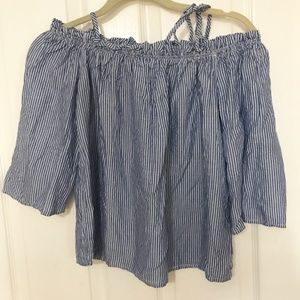 Off shoulders, Blue and white striped top